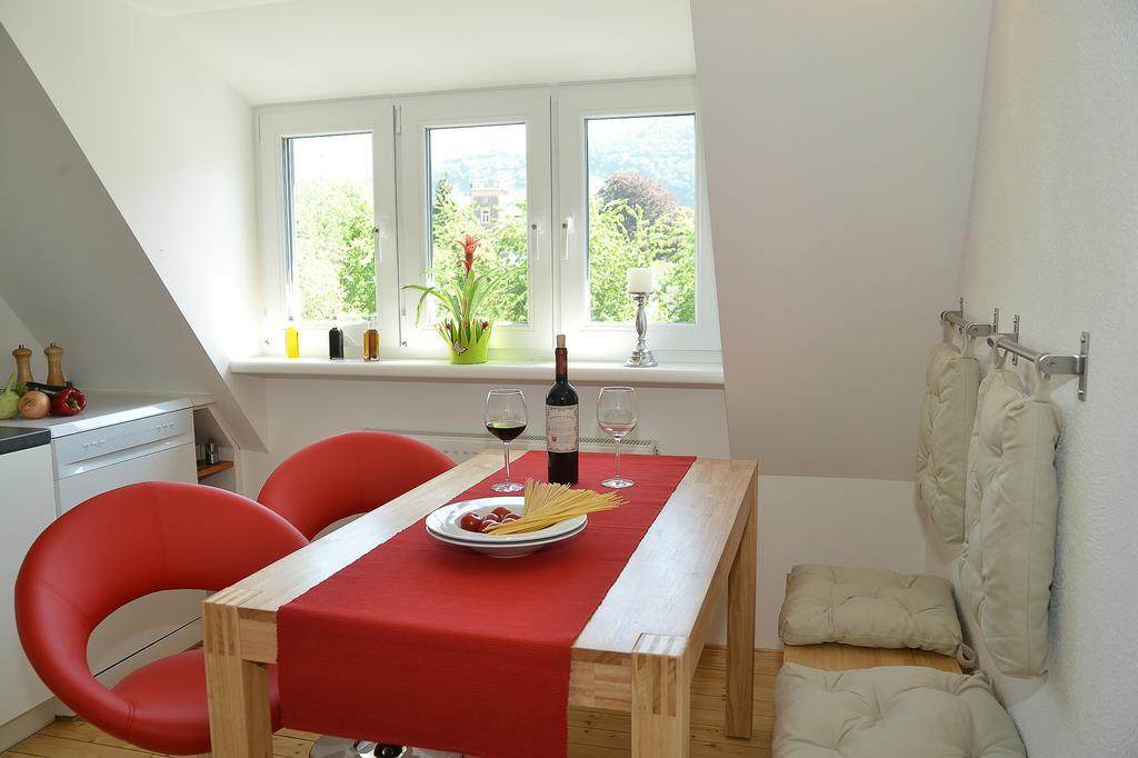 Sonnenhaus Ferienwohnungen Traben-Trarbach Rum bild